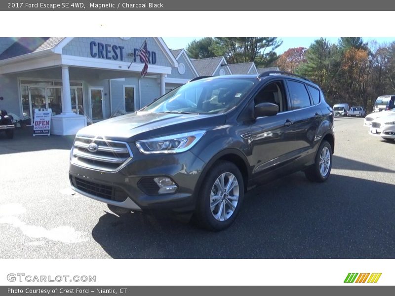 Magnetic / Charcoal Black 2017 Ford Escape SE 4WD