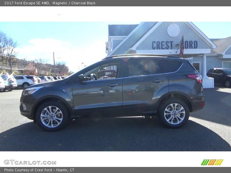 Magnetic / Charcoal Black 2017 Ford Escape SE 4WD