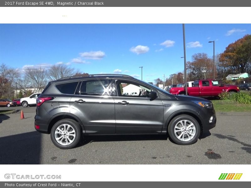 Magnetic / Charcoal Black 2017 Ford Escape SE 4WD