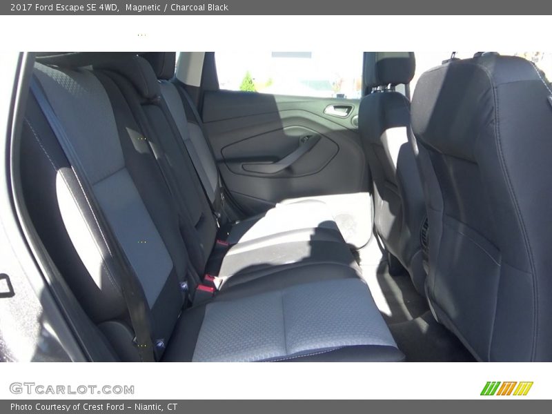 Magnetic / Charcoal Black 2017 Ford Escape SE 4WD