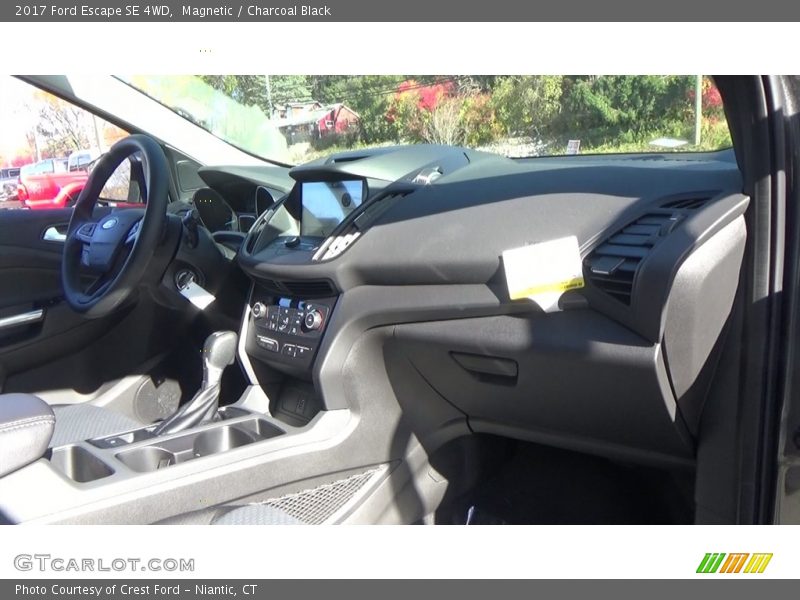 Magnetic / Charcoal Black 2017 Ford Escape SE 4WD