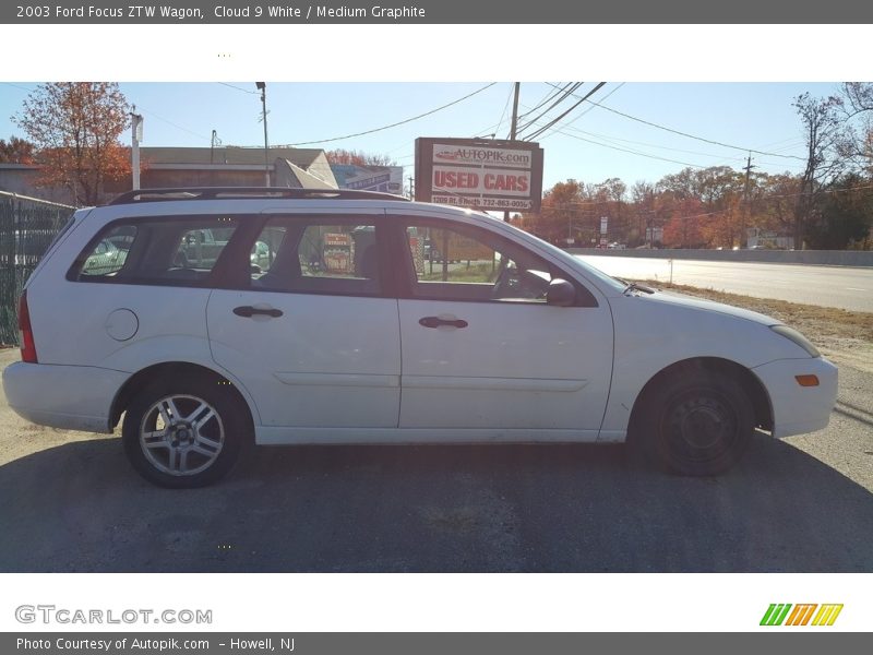 Cloud 9 White / Medium Graphite 2003 Ford Focus ZTW Wagon