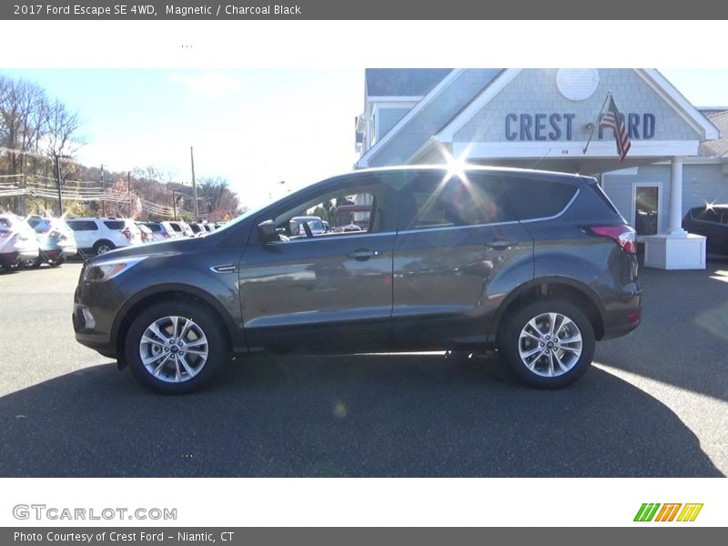 Magnetic / Charcoal Black 2017 Ford Escape SE 4WD