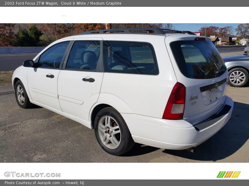 Cloud 9 White / Medium Graphite 2003 Ford Focus ZTW Wagon