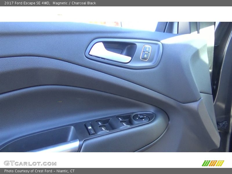 Magnetic / Charcoal Black 2017 Ford Escape SE 4WD
