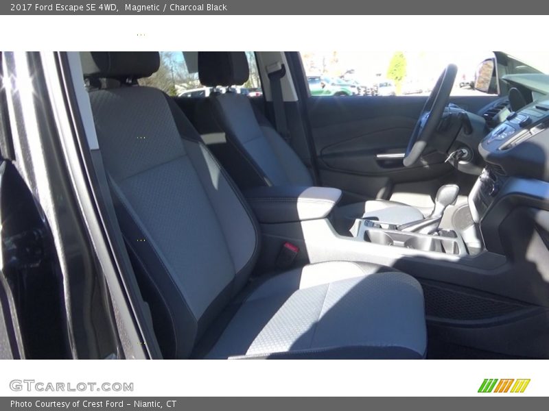 Magnetic / Charcoal Black 2017 Ford Escape SE 4WD
