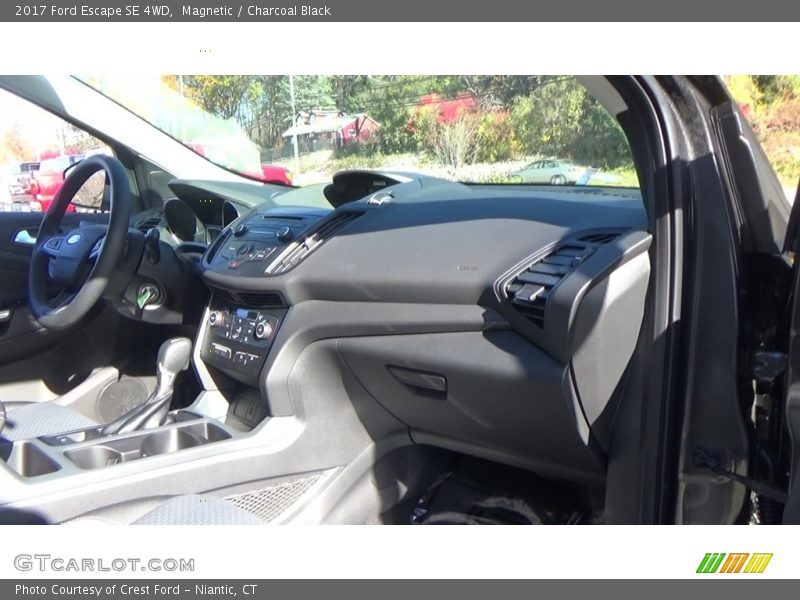 Magnetic / Charcoal Black 2017 Ford Escape SE 4WD