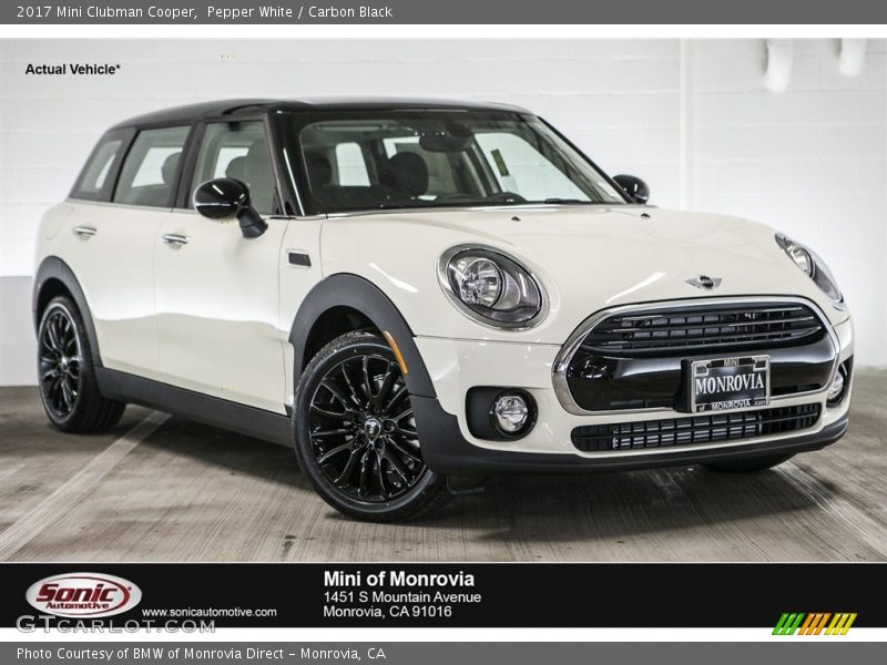 Pepper White / Carbon Black 2017 Mini Clubman Cooper