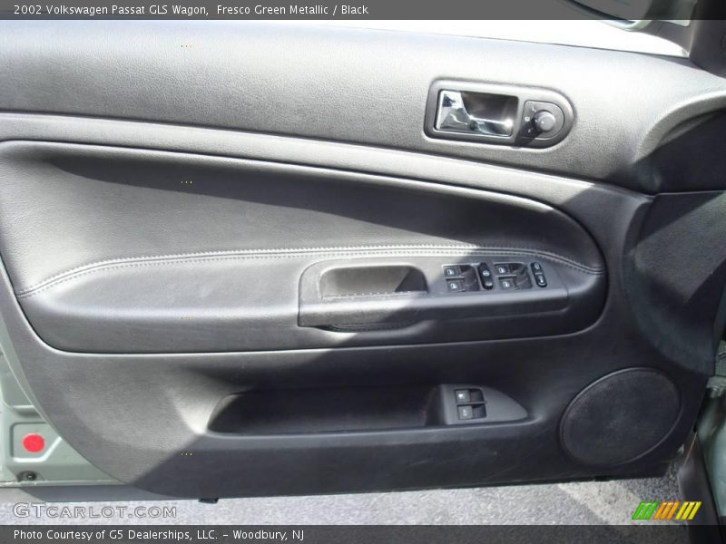 Fresco Green Metallic / Black 2002 Volkswagen Passat GLS Wagon