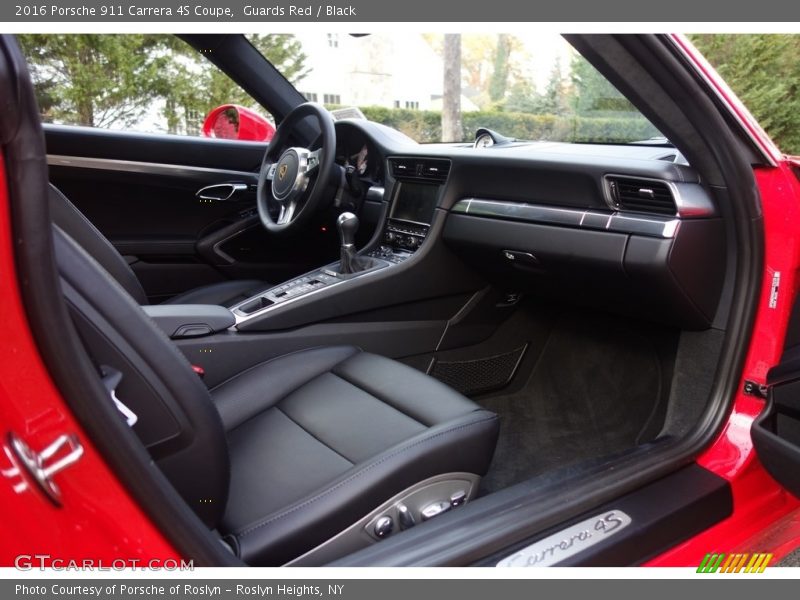 Guards Red / Black 2016 Porsche 911 Carrera 4S Coupe