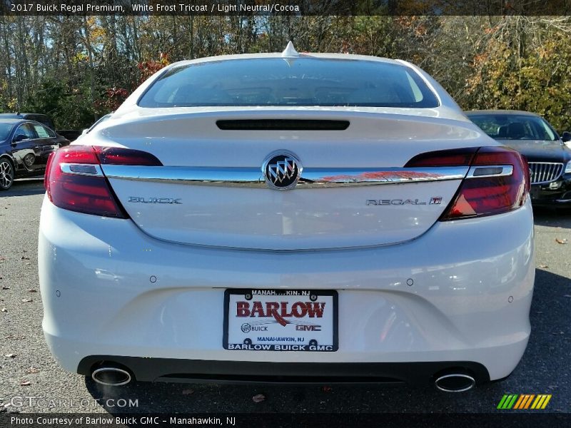 White Frost Tricoat / Light Neutral/Cocoa 2017 Buick Regal Premium