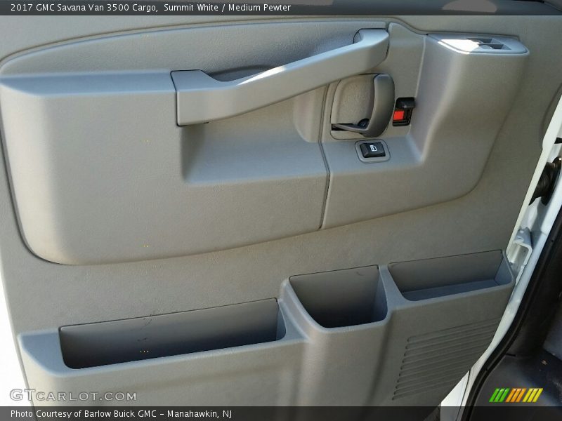 Summit White / Medium Pewter 2017 GMC Savana Van 3500 Cargo