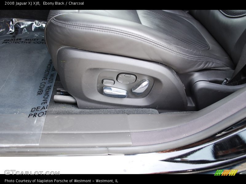 Ebony Black / Charcoal 2008 Jaguar XJ XJ8