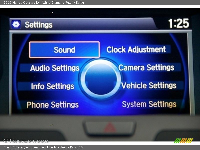 White Diamond Pearl / Beige 2016 Honda Odyssey LX