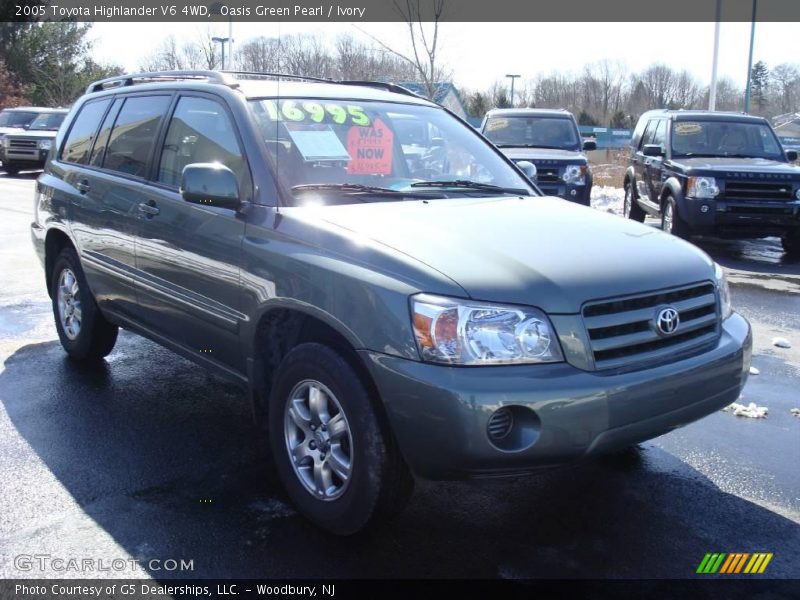 Oasis Green Pearl / Ivory 2005 Toyota Highlander V6 4WD