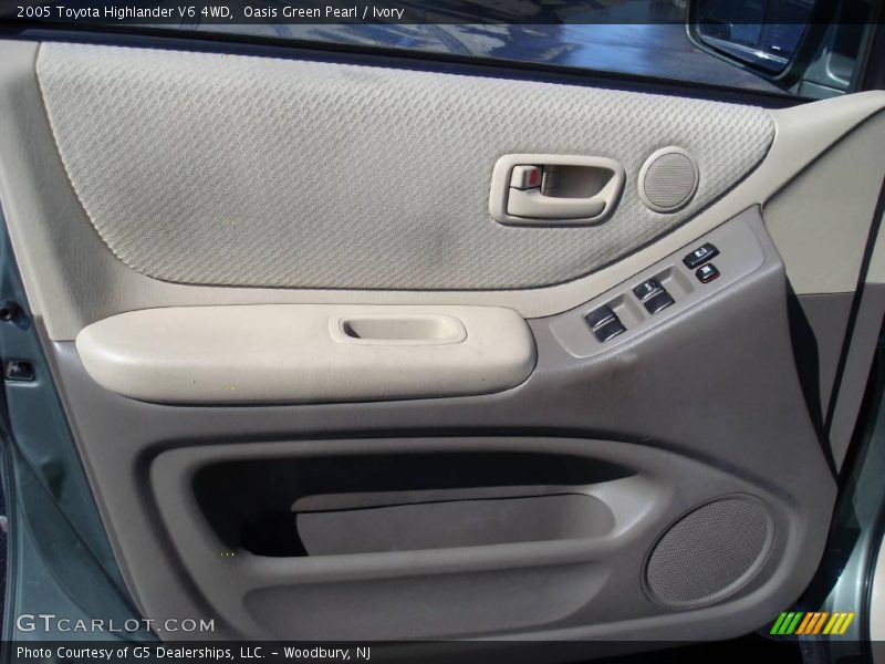 Oasis Green Pearl / Ivory 2005 Toyota Highlander V6 4WD