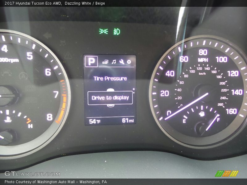 Dazzling White / Beige 2017 Hyundai Tucson Eco AWD