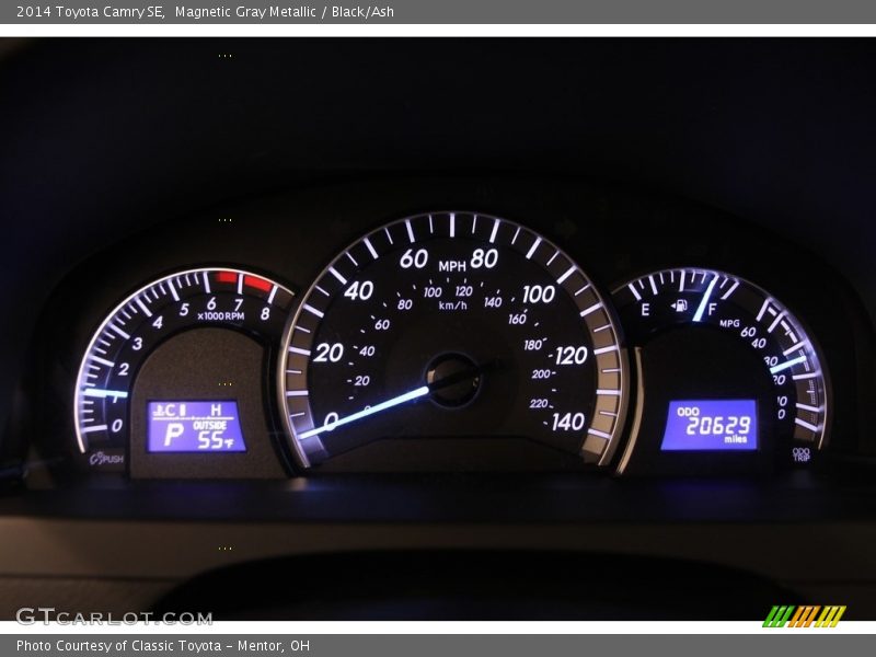 Magnetic Gray Metallic / Black/Ash 2014 Toyota Camry SE