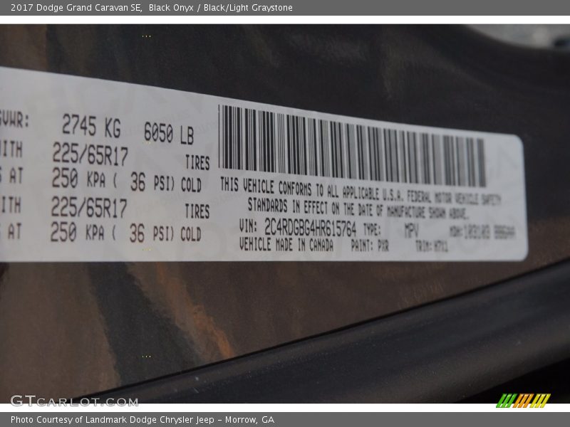 Black Onyx / Black/Light Graystone 2017 Dodge Grand Caravan SE
