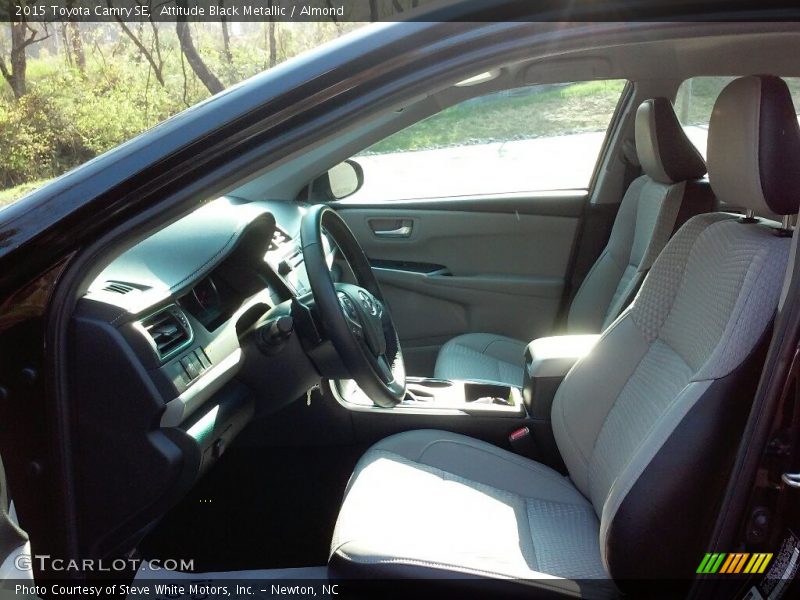 Attitude Black Metallic / Almond 2015 Toyota Camry SE
