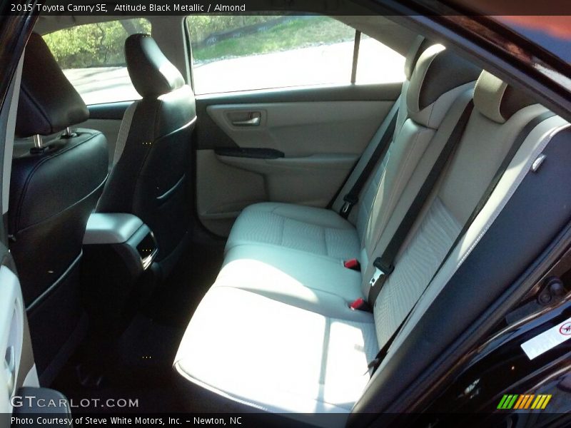 Attitude Black Metallic / Almond 2015 Toyota Camry SE