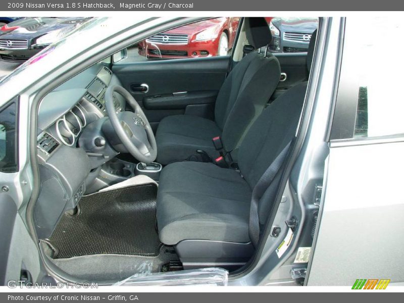 Magnetic Gray / Charcoal 2009 Nissan Versa 1.8 S Hatchback