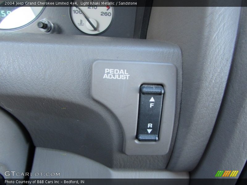 Light Khaki Metallic / Sandstone 2004 Jeep Grand Cherokee Limited 4x4