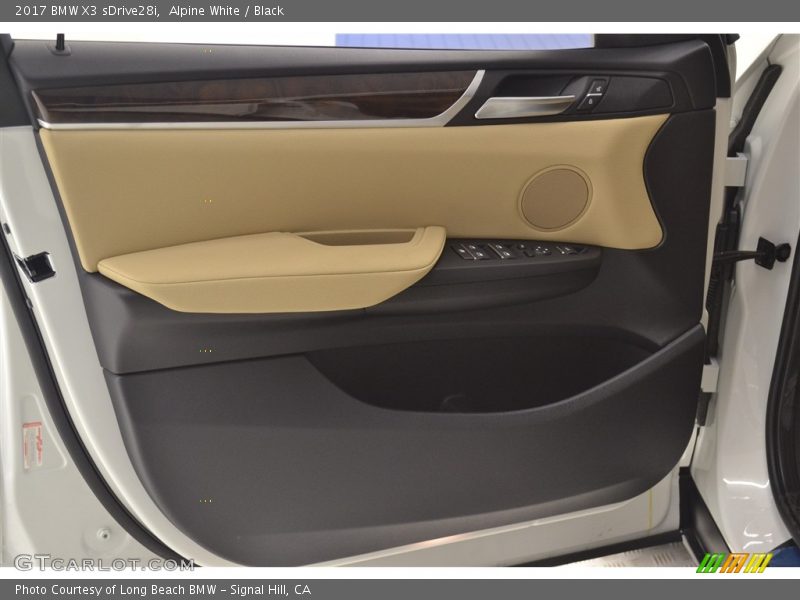 Alpine White / Black 2017 BMW X3 sDrive28i