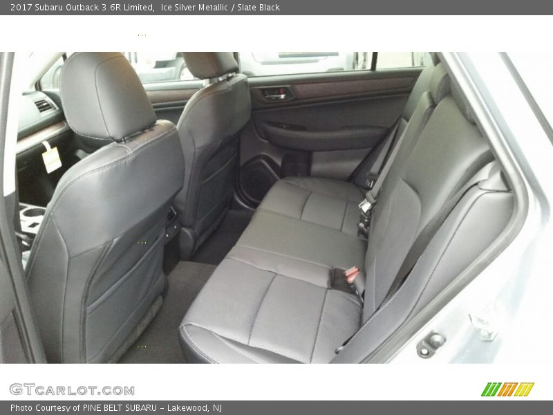 Ice Silver Metallic / Slate Black 2017 Subaru Outback 3.6R Limited