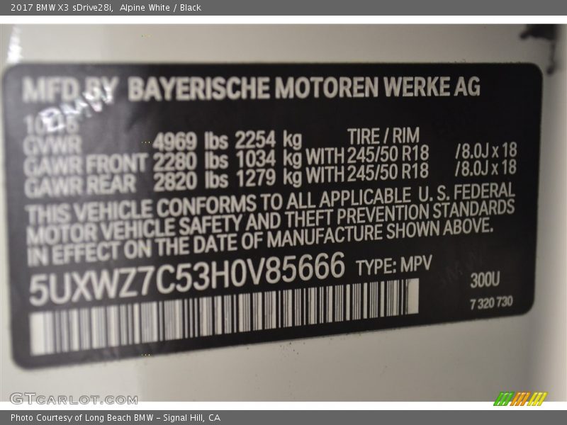 Alpine White / Black 2017 BMW X3 sDrive28i