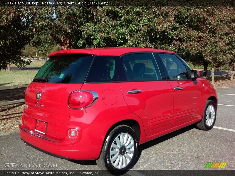 Rosso (Red) / Nero/Grigio (Black/Gray) 2017 Fiat 500L Pop