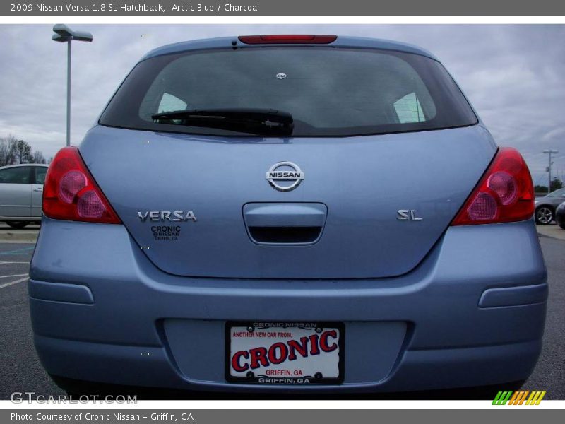 Arctic Blue / Charcoal 2009 Nissan Versa 1.8 SL Hatchback