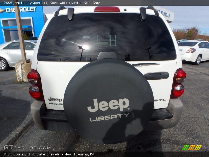 Stone White / Medium Slate Gray 2006 Jeep Liberty Sport 4x4