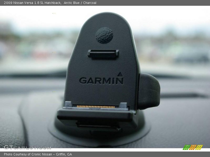 Arctic Blue / Charcoal 2009 Nissan Versa 1.8 SL Hatchback