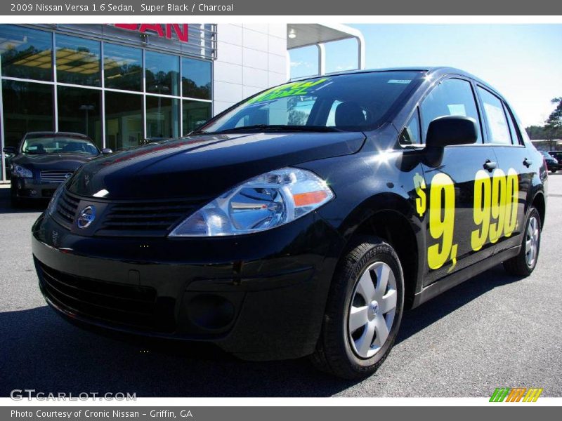Super Black / Charcoal 2009 Nissan Versa 1.6 Sedan