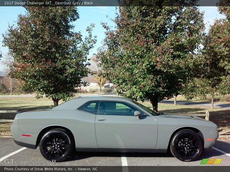  2017 Challenger SXT Destroyer Grey