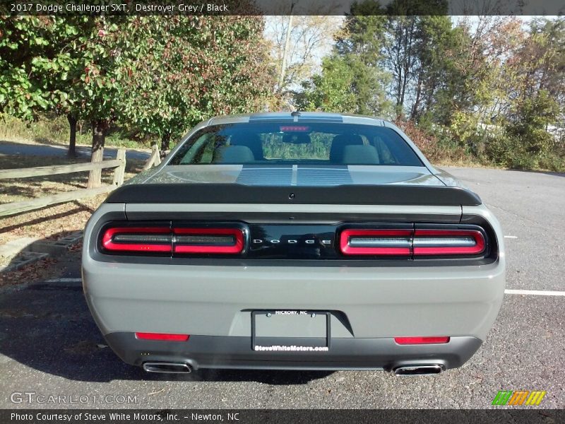 Destroyer Grey / Black 2017 Dodge Challenger SXT