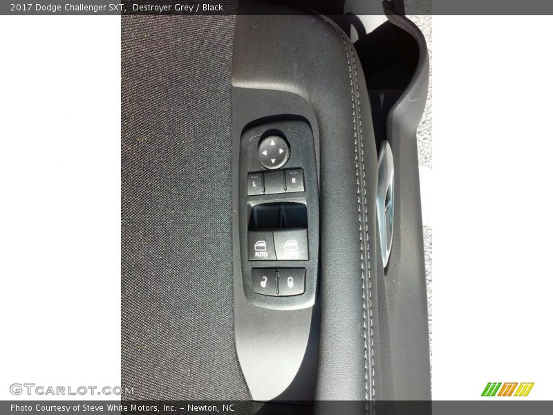 Controls of 2017 Challenger SXT