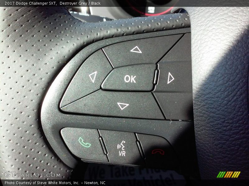 Controls of 2017 Challenger SXT