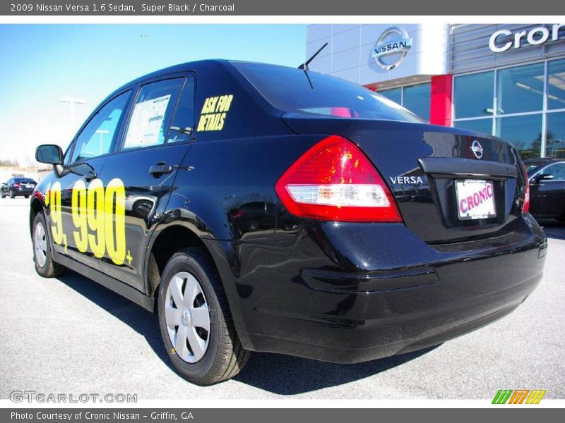 Super Black / Charcoal 2009 Nissan Versa 1.6 Sedan