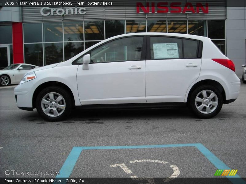 Fresh Powder / Beige 2009 Nissan Versa 1.8 SL Hatchback