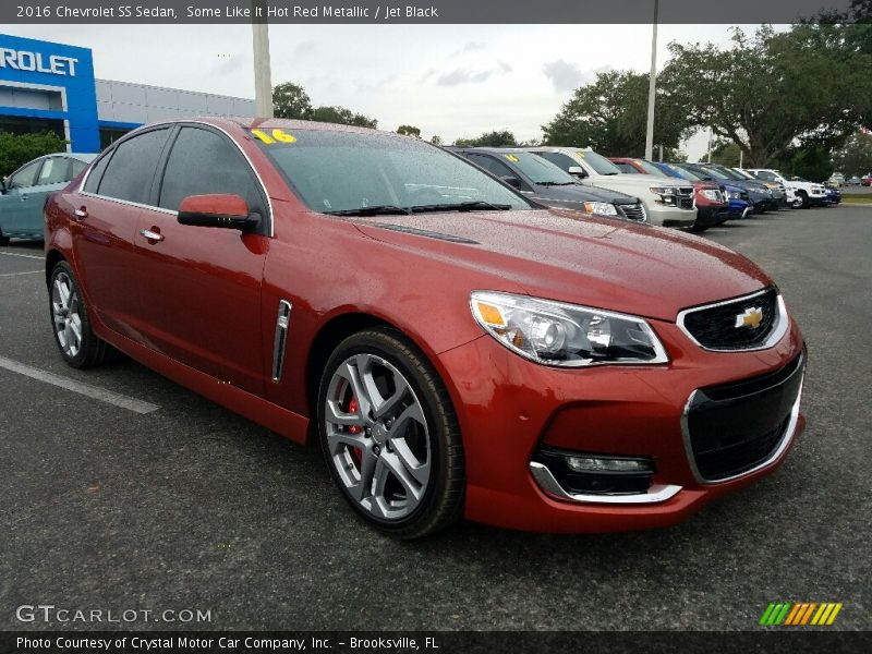 Front 3/4 View of 2016 SS Sedan