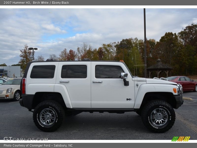 Birch White / Ebony Black 2007 Hummer H3
