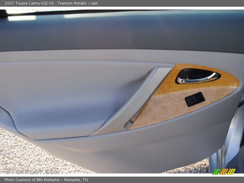 Titanium Metallic / Ash 2007 Toyota Camry XLE V6