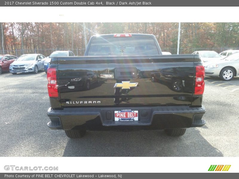 Black / Dark Ash/Jet Black 2017 Chevrolet Silverado 1500 Custom Double Cab 4x4