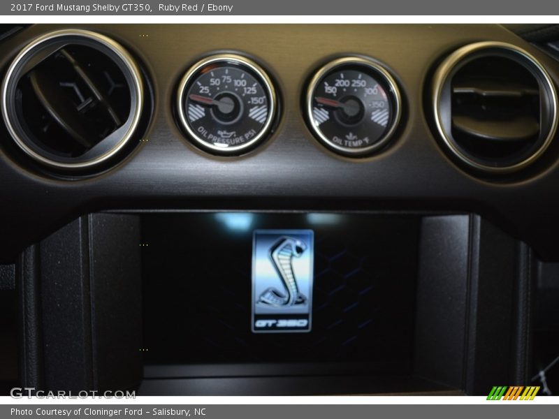  2017 Mustang Shelby GT350 Shelby GT350 Gauges