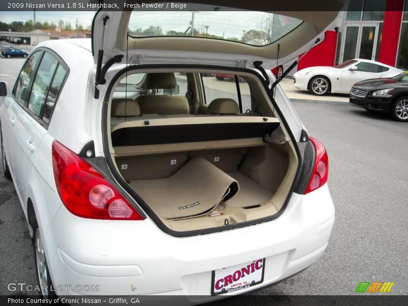 Fresh Powder / Beige 2009 Nissan Versa 1.8 SL Hatchback