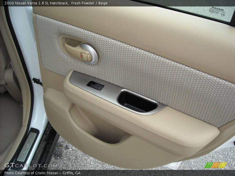 Fresh Powder / Beige 2009 Nissan Versa 1.8 SL Hatchback