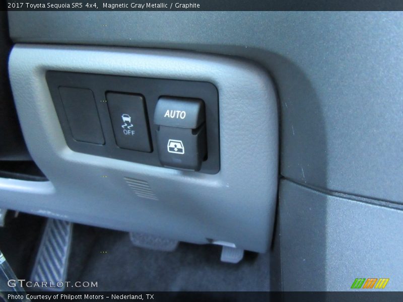 Magnetic Gray Metallic / Graphite 2017 Toyota Sequoia SR5 4x4