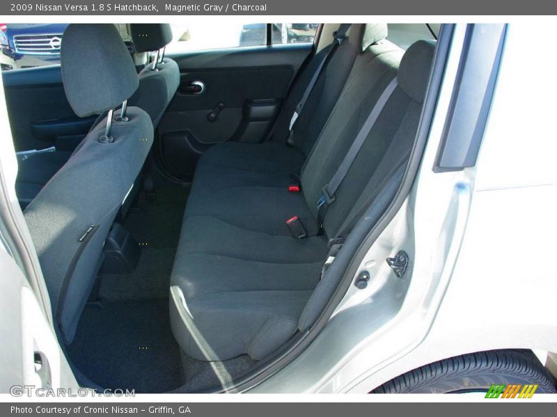 Magnetic Gray / Charcoal 2009 Nissan Versa 1.8 S Hatchback